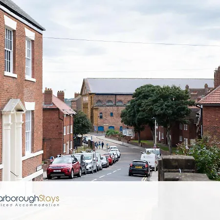 - Ebenezer House Feriehus *